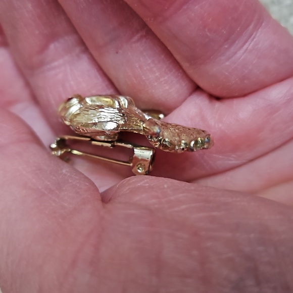 Vintage Volupte Fish Brooch Pin Gold Tone Small - Picture 12 of 12